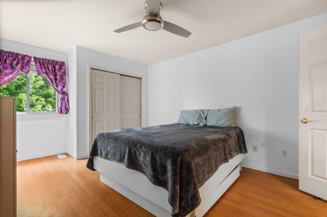 2240 Indian Creek Circle, Ann Arbor, MI 48105