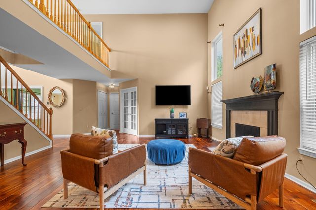 2240 Indian Creek Circle, Ann Arbor, MI 48105