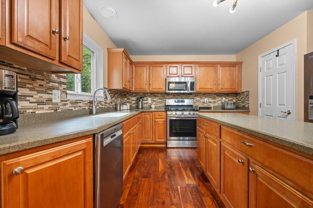 2240 Indian Creek Circle, Ann Arbor, MI 48105