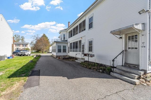 15R Warren Ave 15R, Chelmsford, MA 01824