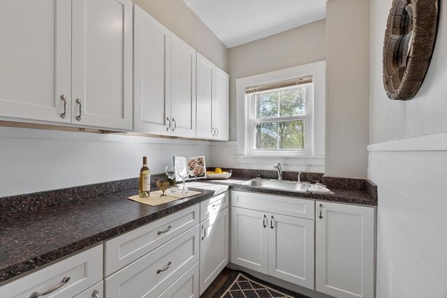 15R Warren Ave 15R, Chelmsford, MA 01824