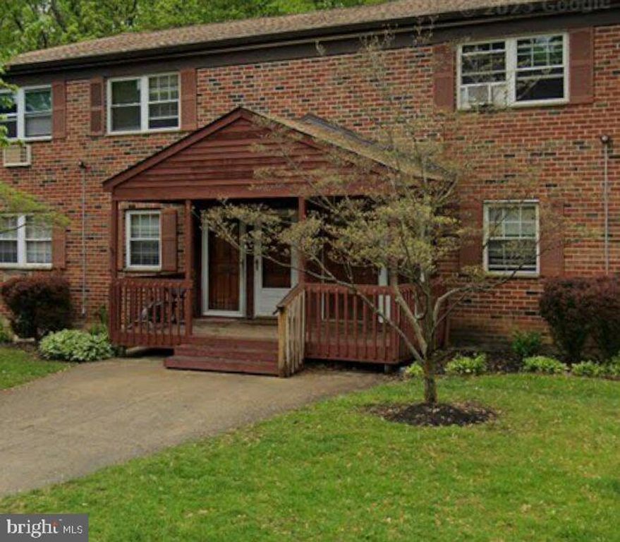 806 GARNET DR, Burlington, NJ 08016