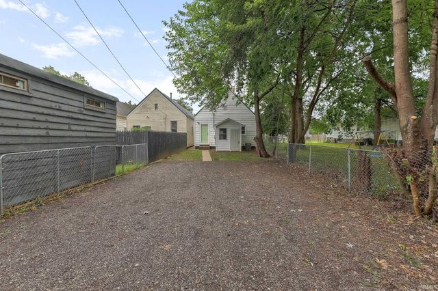 1308 E Walnut Street, Evansville, IN 47714