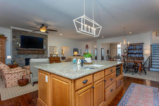 282 Keystone Drive NE, Cleveland, TN 37312