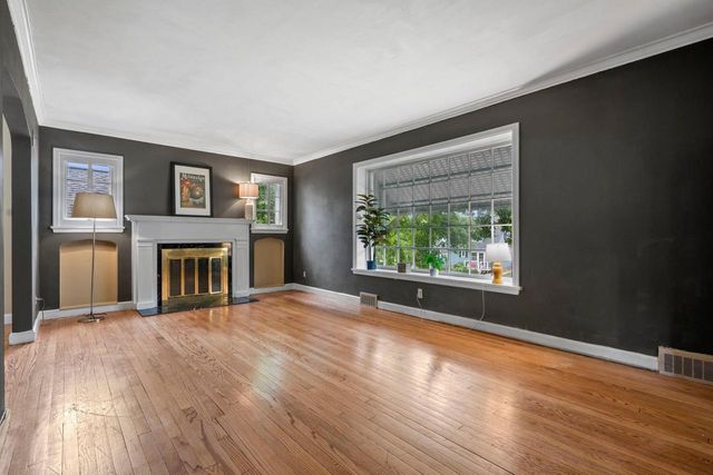 613 Pleasant View STREET, Wauwatosa, WI 53226