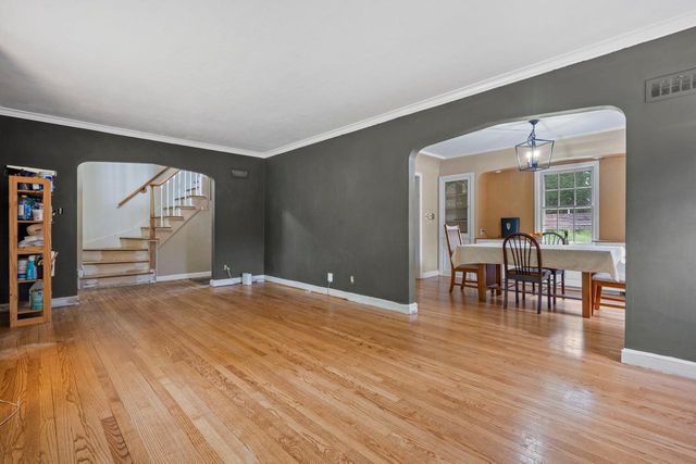 613 Pleasant View STREET, Wauwatosa, WI 53226