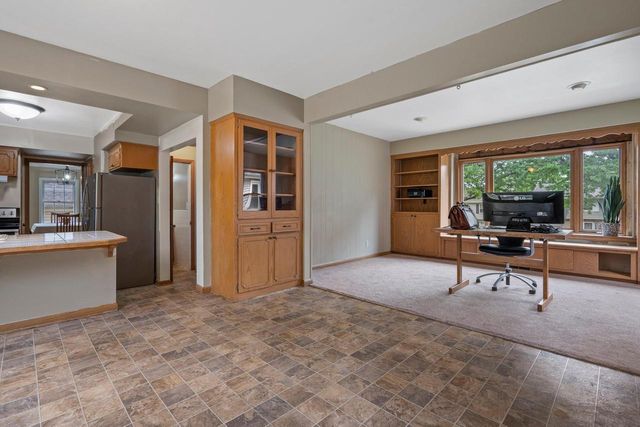 613 Pleasant View STREET, Wauwatosa, WI 53226