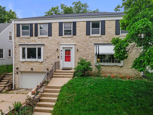 613 Pleasant View STREET, Wauwatosa, WI 53226