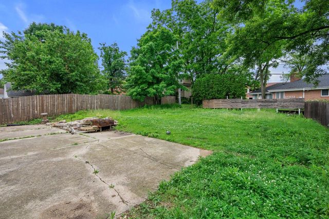 613 Pleasant View STREET, Wauwatosa, WI 53226