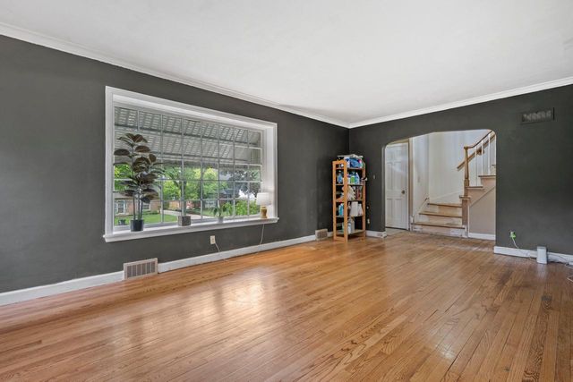 613 Pleasant View STREET, Wauwatosa, WI 53226