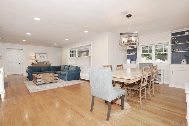29 Clinton Avenue, Tappan, NY 10983