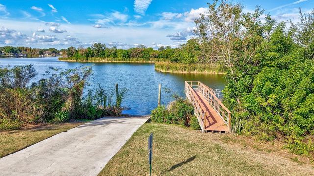 1930 FRUITRIDGE STREET, Brandon, FL 33510