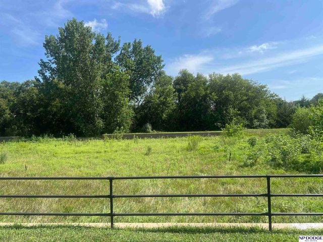 8909 Appaloosa Lane, Lincoln, NE 68520