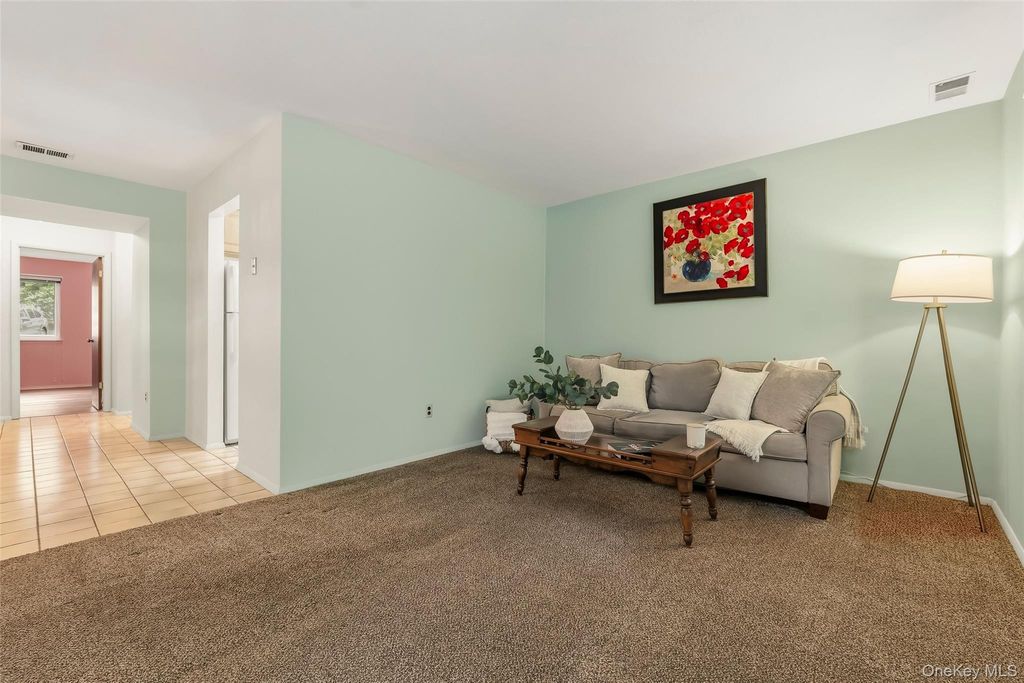 153 Flintlock Way A, Yorktown Heights, NY 10598 — photo 5