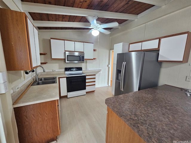 98-940 Iliee Street, Aiea, HI 96701