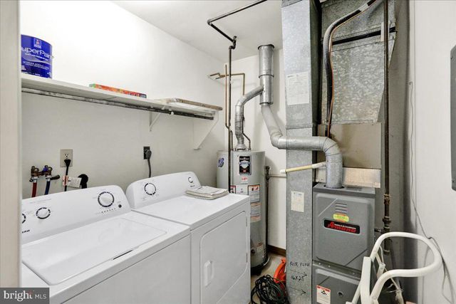 8-A OLYMPIC DR, Reading, PA 19607