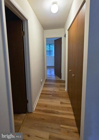 8-A OLYMPIC DR, Reading, PA 19607