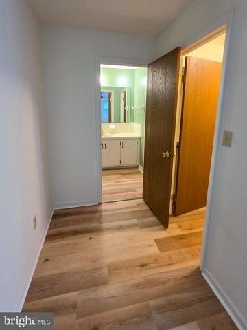 8-A OLYMPIC DR, Reading, PA 19607