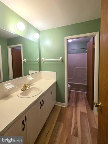 8-A OLYMPIC DR, Reading, PA 19607