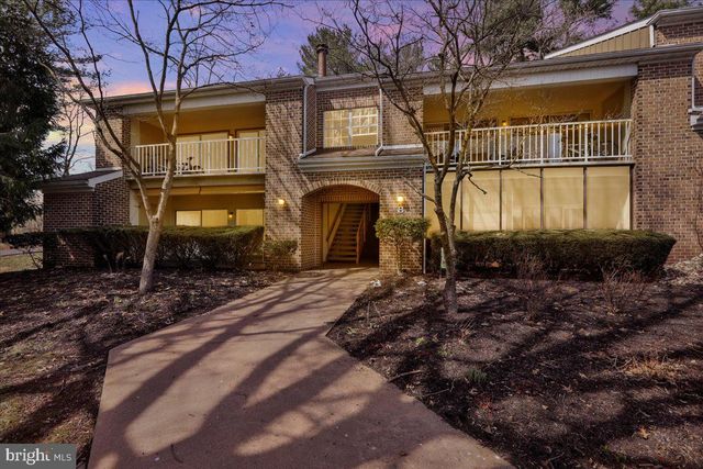 8-A OLYMPIC DR, Reading, PA 19607