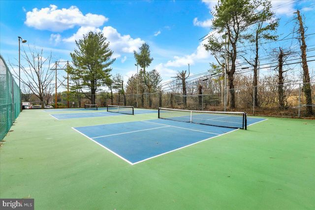 8-A OLYMPIC DR, Reading, PA 19607