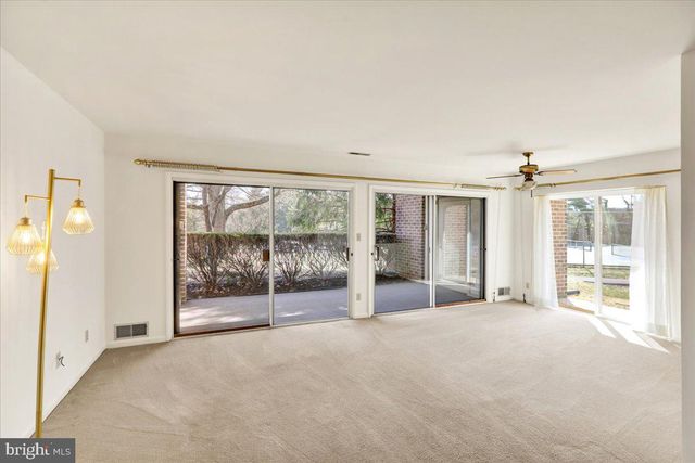 8-A OLYMPIC DR, Reading, PA 19607