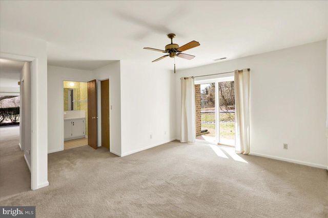 8-A OLYMPIC DR, Reading, PA 19607