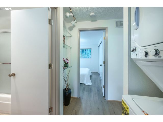 4059 DONALD St, Eugene, OR 97405