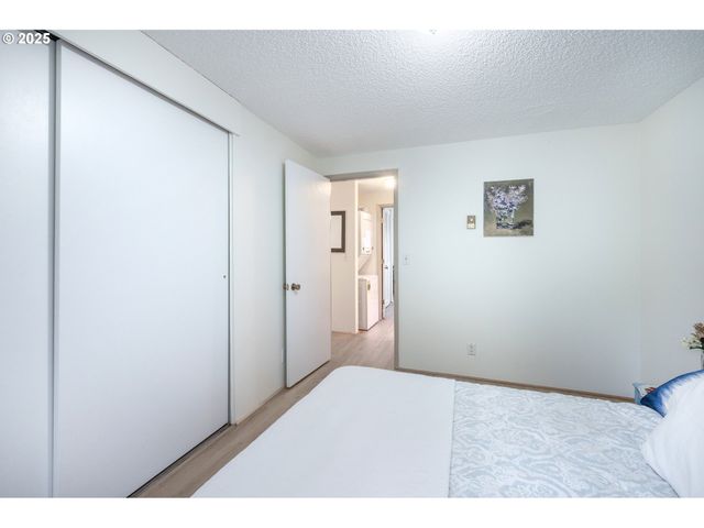 4059 DONALD St, Eugene, OR 97405