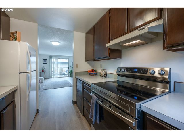 4059 DONALD St, Eugene, OR 97405