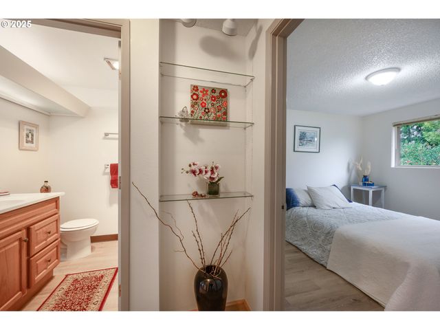 4059 DONALD St, Eugene, OR 97405