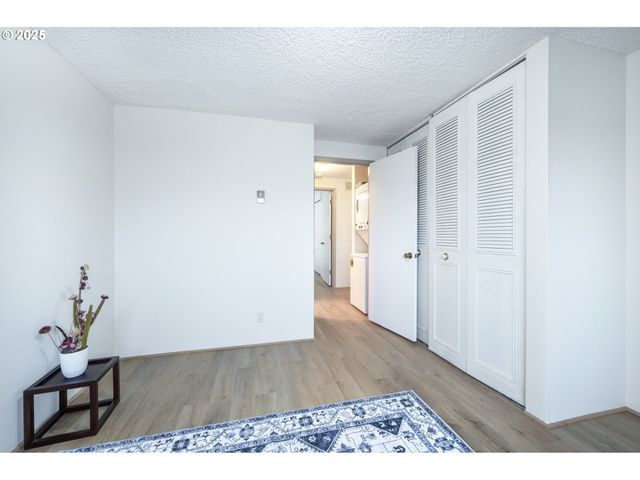 4059 DONALD St, Eugene, OR 97405