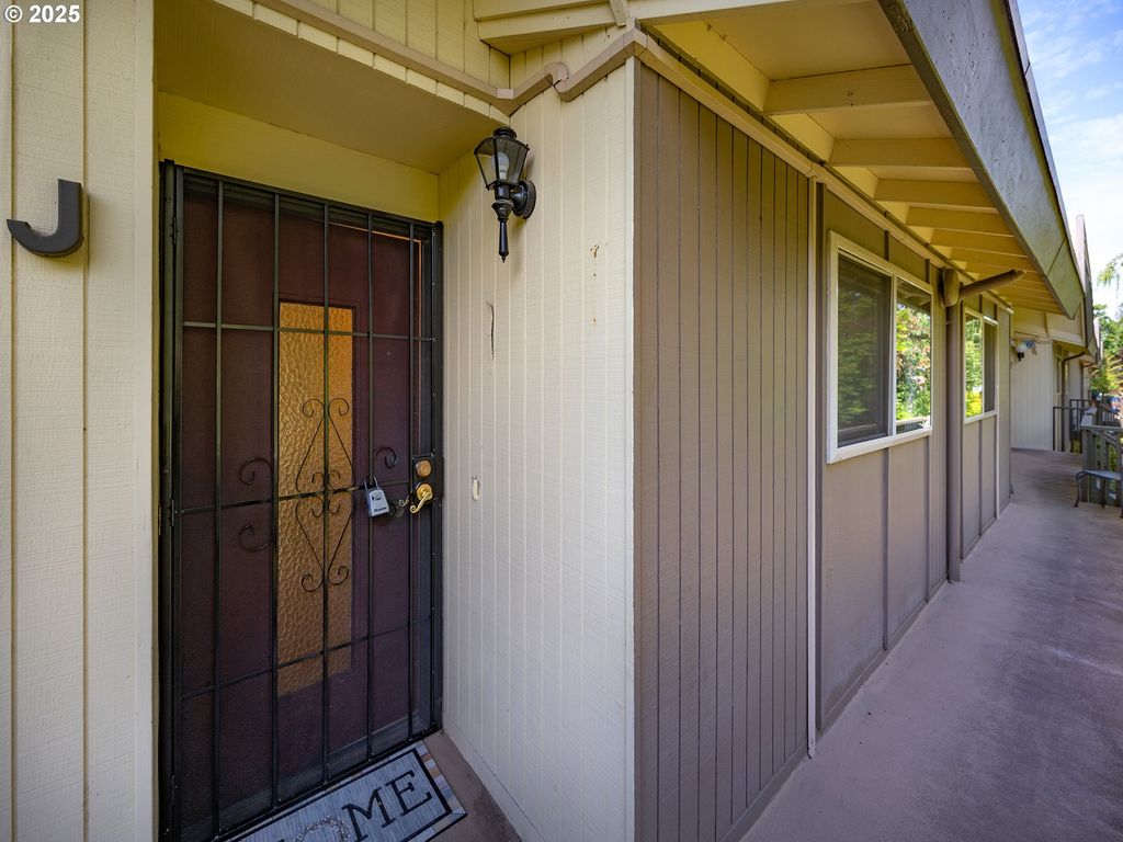 4059 DONALD St, Eugene, OR 97405