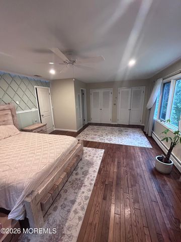 28 Hopi Drive, Middletown, NJ 07748