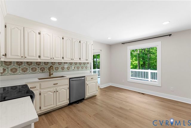1520 Exbury Dr, Chesterfield, VA 23114