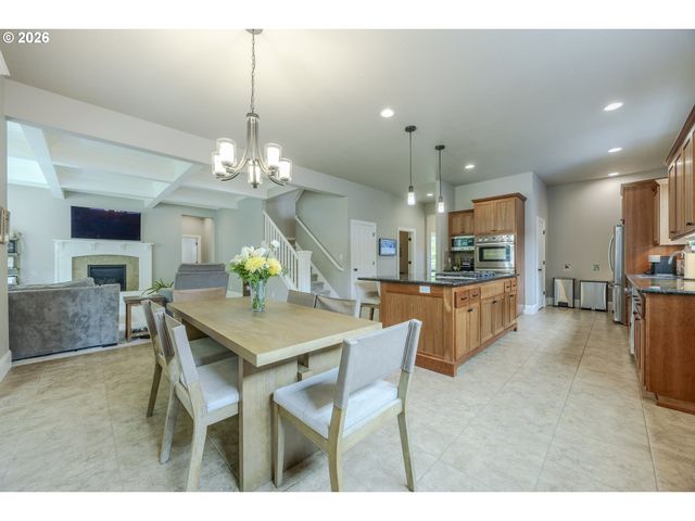 3735 NORWICH Ave, Eugene, OR 97408