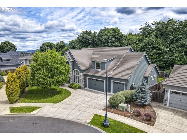 3735 NORWICH Ave, Eugene, OR 97408