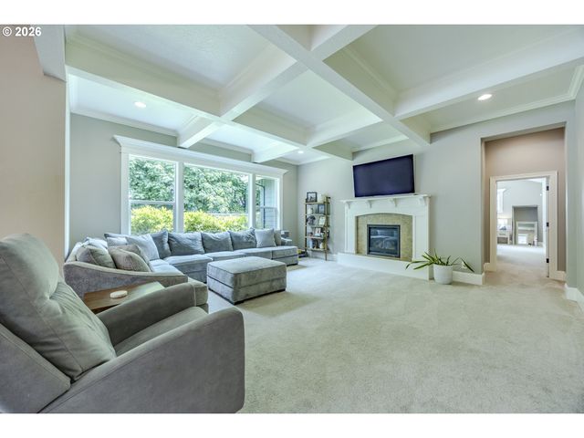 3735 NORWICH Ave, Eugene, OR 97408