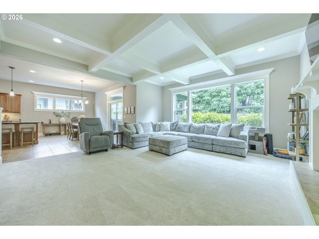 3735 NORWICH Ave, Eugene, OR 97408