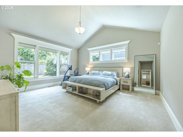 3735 NORWICH Ave, Eugene, OR 97408