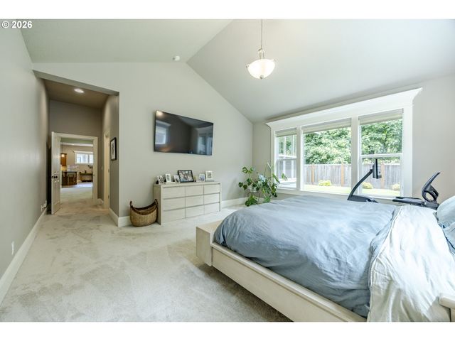 3735 NORWICH Ave, Eugene, OR 97408