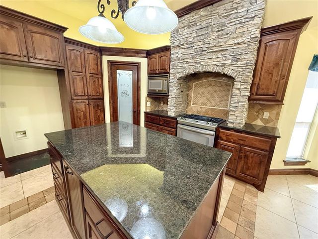 17820 SE 104th Street, Newalla, OK 74857