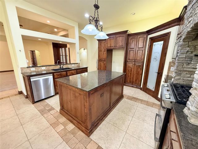 17820 SE 104th Street, Newalla, OK 74857
