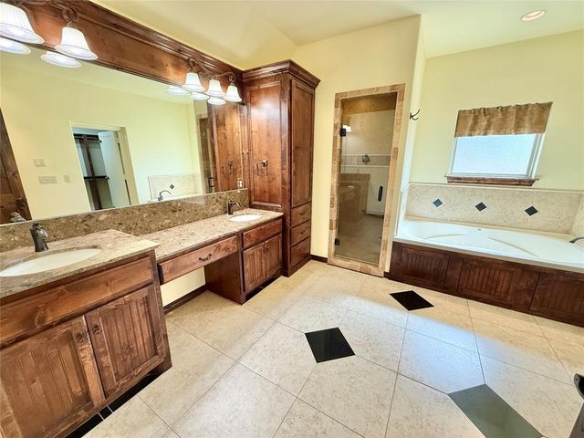 17820 SE 104th Street, Newalla, OK 74857