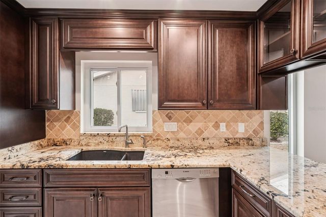 2009 HEREFORD DRIVE, Sun City Center, FL 33573