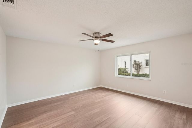 2009 HEREFORD DRIVE, Sun City Center, FL 33573