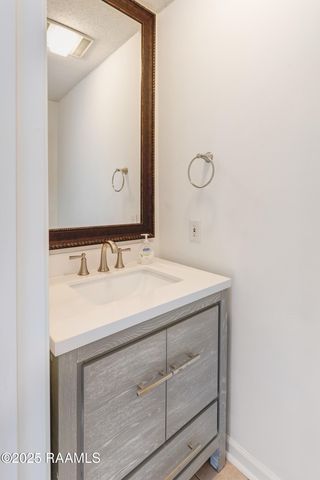 210 Long Plantation Boulevard N, Lafayette, LA 70508