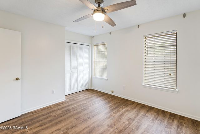 210 Long Plantation Boulevard N, Lafayette, LA 70508