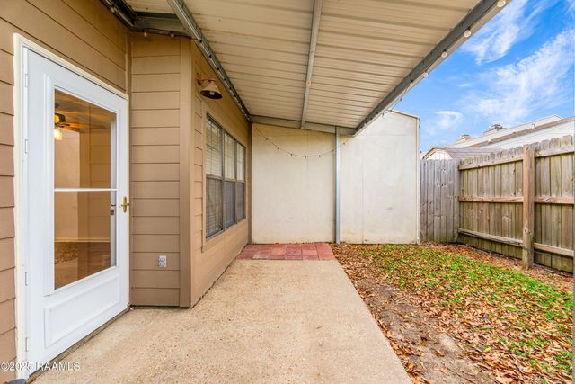 210 Long Plantation Boulevard N, Lafayette, LA 70508