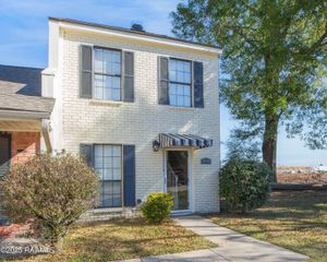 210 Long Plantation Boulevard N, Lafayette, LA 70508